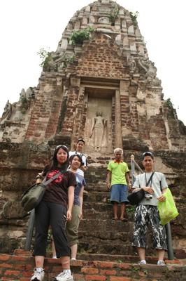 Ayutthaya tourists